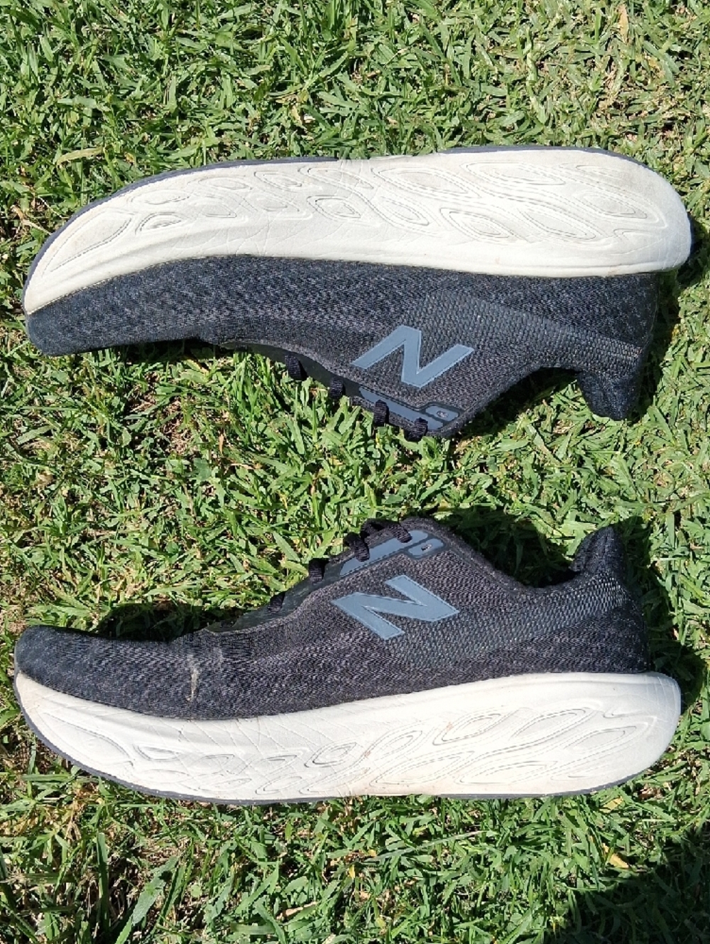 New Balance Fresh Foam 1080 Men's Black and White Cushioned Running Sneakers - Picture 4 of 13